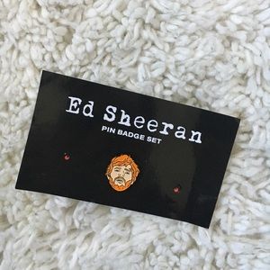 ED SHEERAN OFFICIAL TOUR MERCH PIN